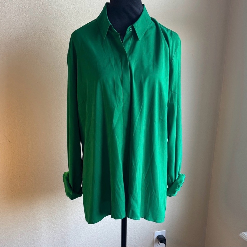 Express Vibrant Green Button Down Shirt - Picture 3 of 3